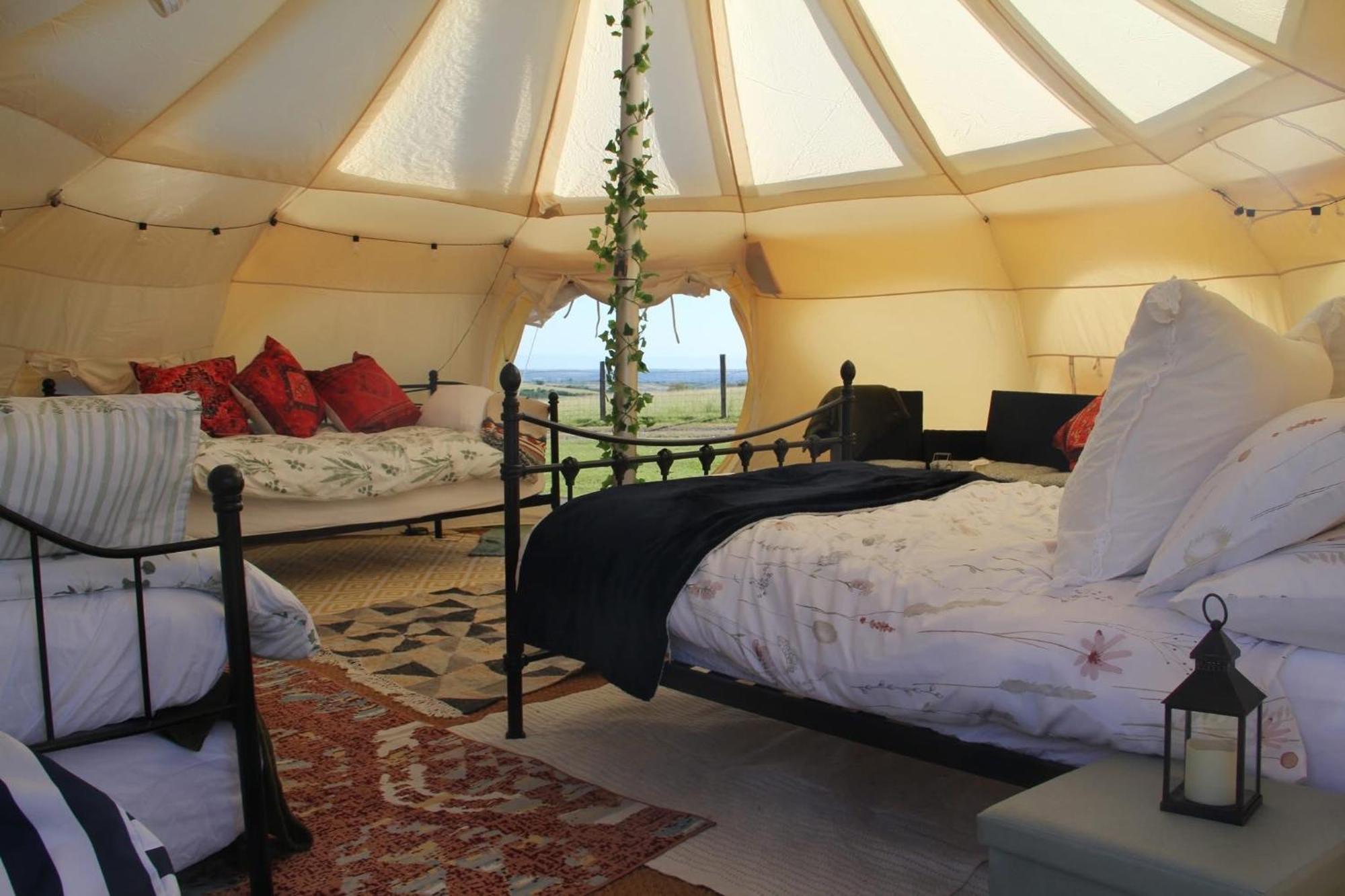 Tal-Y-Fan Farm 6M Stargazer Tent Bridgend  Exteriör bild