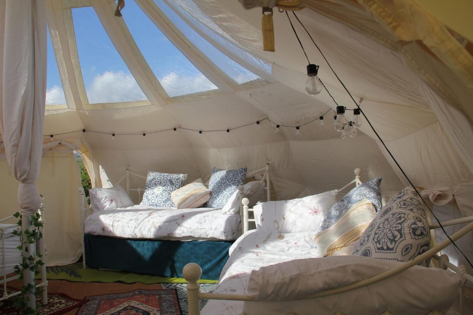 Tal-Y-Fan Farm 6M Stargazer Tent Bridgend  Exteriör bild