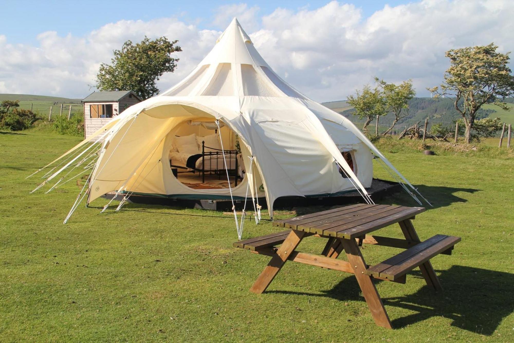 Tal-Y-Fan Farm 6M Stargazer Tent Bridgend  Exteriör bild
